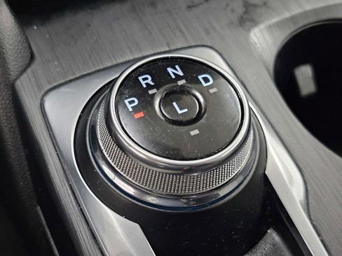 Used 2022 Ford Escape SE w/ Cold Weather Package FWD image 19