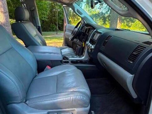 Used 2016 Toyota Sequoia Platinum AWD/4WD image 20