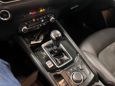 Used 2019 MAZDA CX-5 Touring image 28