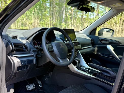 Used 2022 Mitsubishi Eclipse Cross LE AWD/4WD image 15