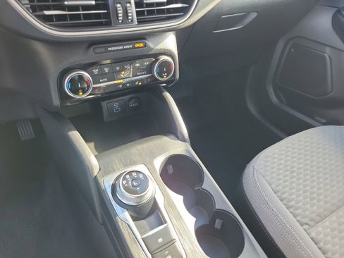 Certified 2022 Ford Escape SE w/ Convenience Package image 32