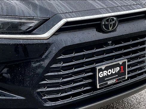 Used 2025 Toyota Grand Highlander AWD image 30