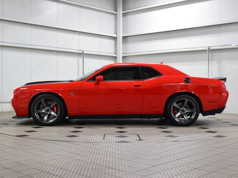 Used 2023 Dodge Challenger SRT Hellcat RWD image 4