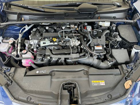 Used 2026 Toyota Prius XLE FWD image 19