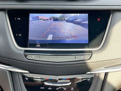 Certified 2023 Cadillac XT5 Premium Luxury AWD/4WD image 25