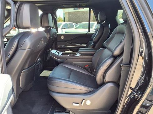 Used 2025 Lincoln Navigator L Reserve w/ Jet Appearance Package AWD/4WD image 20