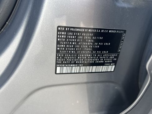 Used 2021 Volkswagen Tiguan SE FWD image 28