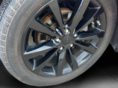 Used 2013 Dodge Avenger SE w/ Blacktop Pkg FWD image 21