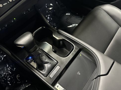 Certified 2023 Lexus ES 350 w/ Premium Package image 26