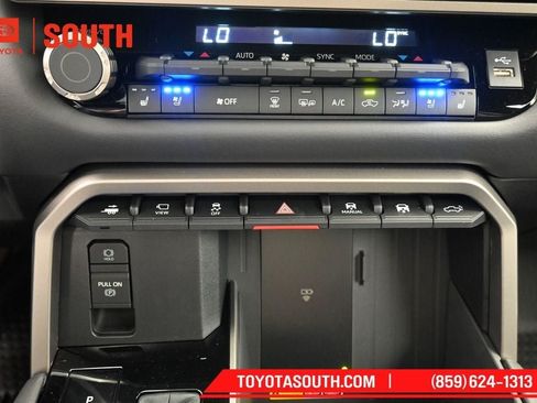 New 2026 Toyota Tundra Platinum AWD/4WD image 24