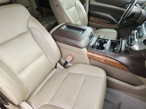 Used 2019 Chevrolet Tahoe Premier RWD image 14