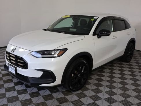 Certified 2023 Honda HR-V Sport image 4