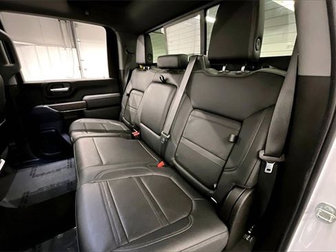 Used 2022 GMC Sierra 3500 Denali w/ Denali Ultimate Package image 21