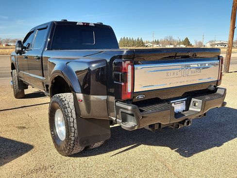Used 2024 Ford F350 King Ranch w/ FX4 Off-Road Package image 2