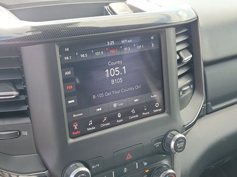 Used 2021 RAM 1500 Big Horn w/ Built-to-serve Edition image 26