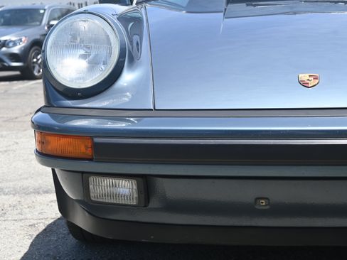 Used 1987 Porsche 911 Carrera RWD image 29