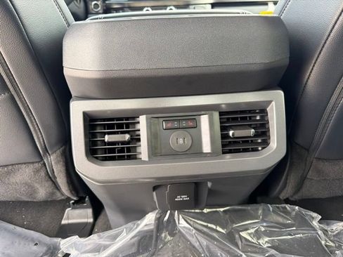 New 2026 Ford F250 Lariat w/ Black Appearance Package AWD/4WD image 25