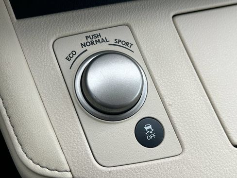 Used 2016 Lexus ES 350 w/ Accessory Package FWD image 23