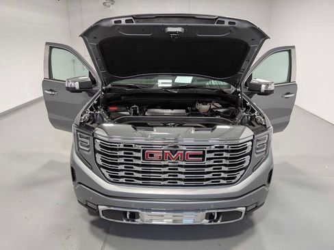 Certified 2025 GMC Sierra 1500 Denali w/ Denali Reserve Package AWD/4WD image 14