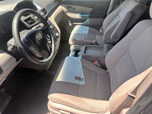 Used 2012 Honda Odyssey EX image 5