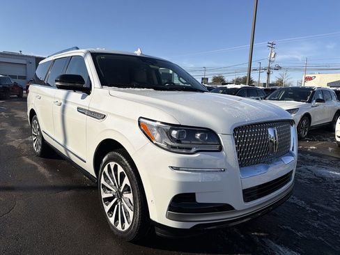 Certified 2024 Lincoln Navigator Reserve image 7