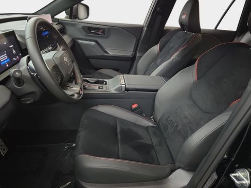 Used 2026 Toyota RAV4 AWD Plug-in Hybrid image 18