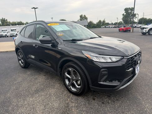 Used 2025 Ford Escape ST-Line FWD image 4