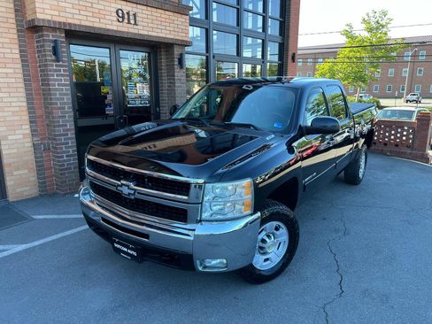 Used 2008 Chevrolet Silverado 2500 LTZ w/ Safety Package AWD/4WD image 1