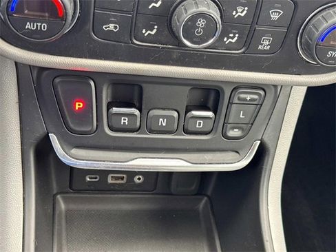 Used 2019 GMC Terrain SLT w/ Preferred Package image 33