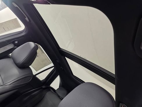 New 2026 Mercedes-Benz GLC 300 image 9
