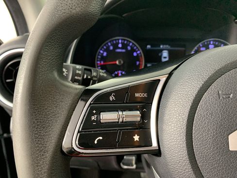 Used 2022 Kia Forte LXS FWD image 18