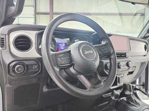 Used 2024 Jeep Wrangler Unlimited Sport AWD/4WD image 19