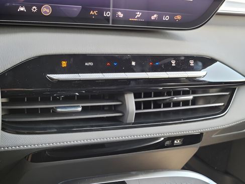 New 2026 Buick Enclave Sport Touring w/ Power Package image 35