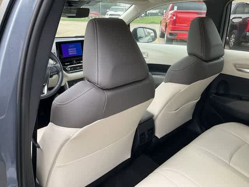 Certified 2024 Toyota Corolla Cross XLE w/ Convenience Package AWD/4WD image 15