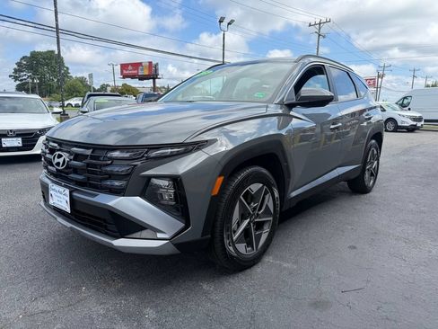Used 2025 Hyundai Tucson SEL AWD/4WD image 3