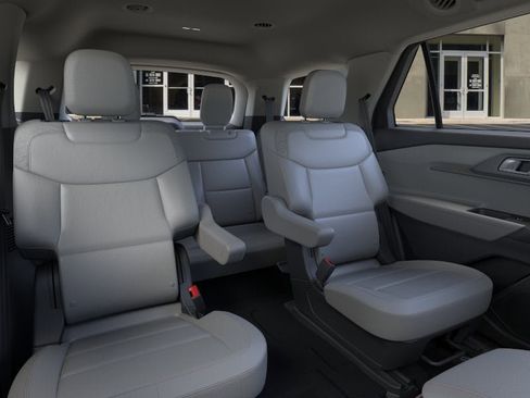 New 2026 Ford Explorer Active w/ Active Comfort Package AWD/4WD image 11