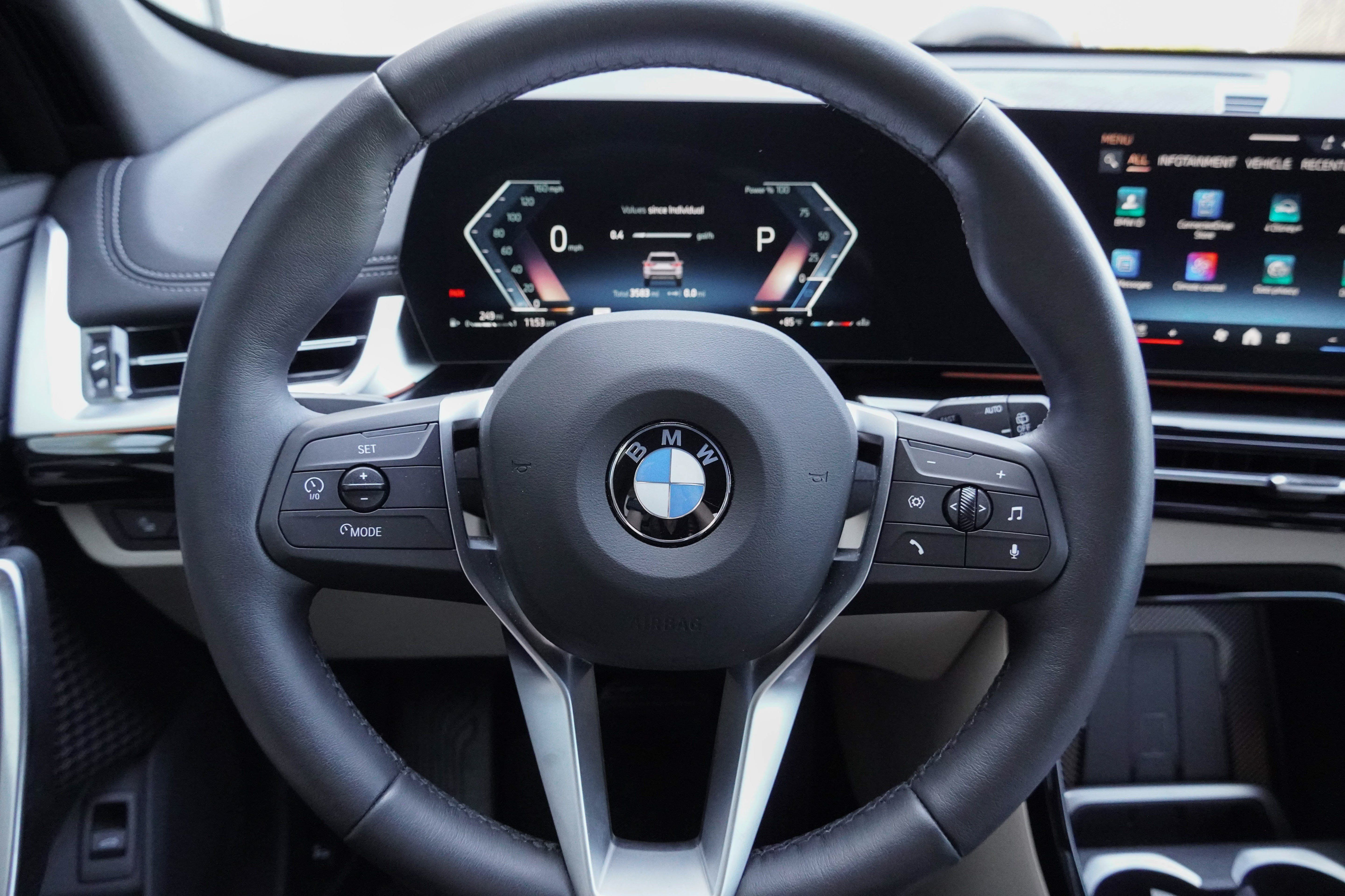 Certified 2025 BMW X1 xDrive28i w/ Convenience Package AWD/4WD image 14