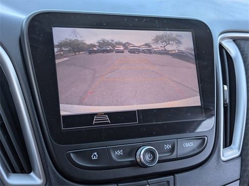 Used 2022 Chevrolet Malibu LT image 29