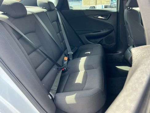 Used 2022 Chevrolet Malibu LS image 12