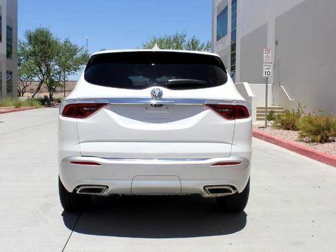 Used 2023 Buick Enclave Essence w/ Sound and Sites Package image 6