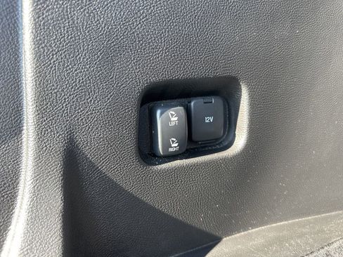 Used 2024 Ford Edge SEL image 16