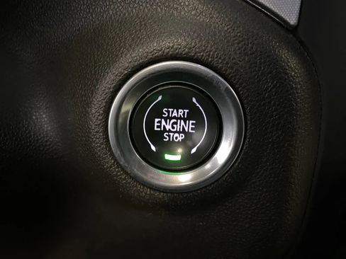 Used 2020 GMC Sierra 1500 SLE w/ SLE Value Package image 14