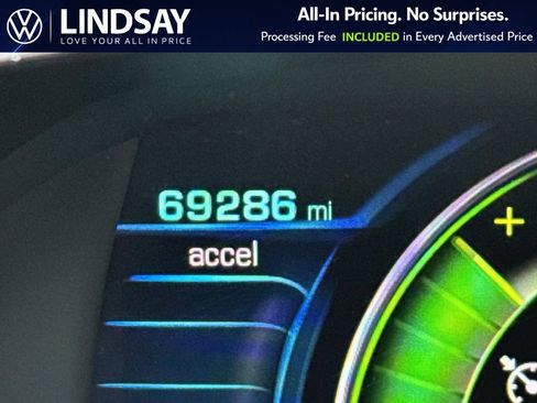 Used 2016 Chevrolet Volt Premier w/ Driver Confidence Package FWD image 25