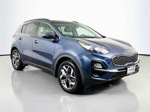 Certified 2022 Kia Sportage EX AWD/4WD image 15