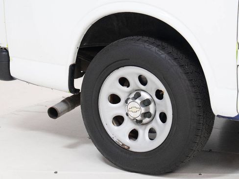 Used 2013 Chevrolet Express 1500 image 63