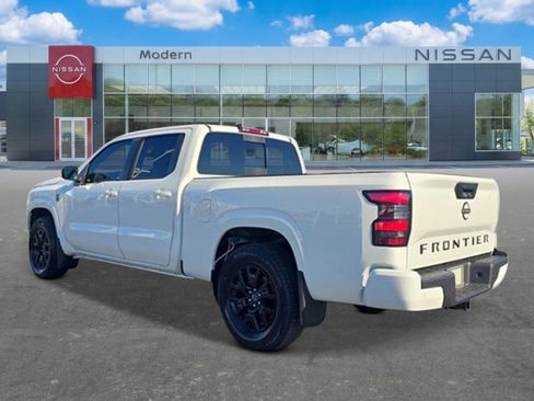 New 2026 Nissan Frontier SV w/ SV Convenience Package RWD image 3