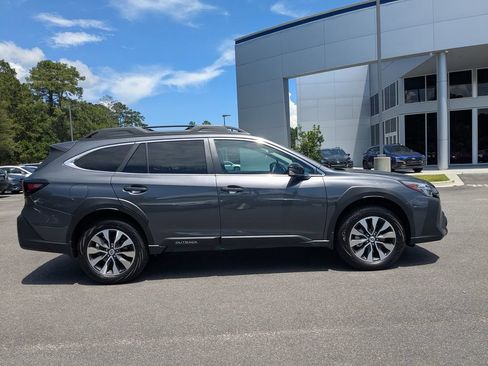 Used 2025 Subaru Outback Limited w/ Popular Package #2 AWD/4WD image 41