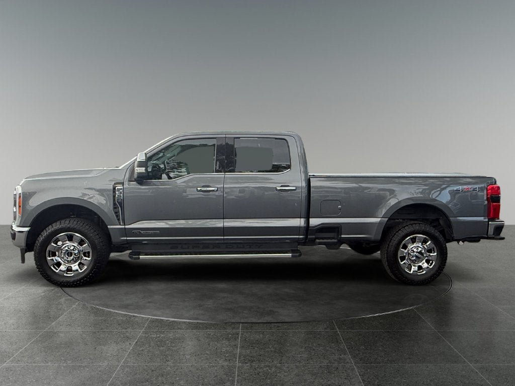 Used 2023 Ford F350 Lariat w/ Chrome Package AWD/4WD image 6