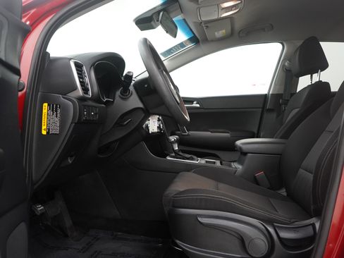 Used 2022 Kia Sportage LX image 22