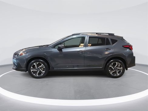 Used 2024 Subaru Crosstrek 2.0i Premium image 8